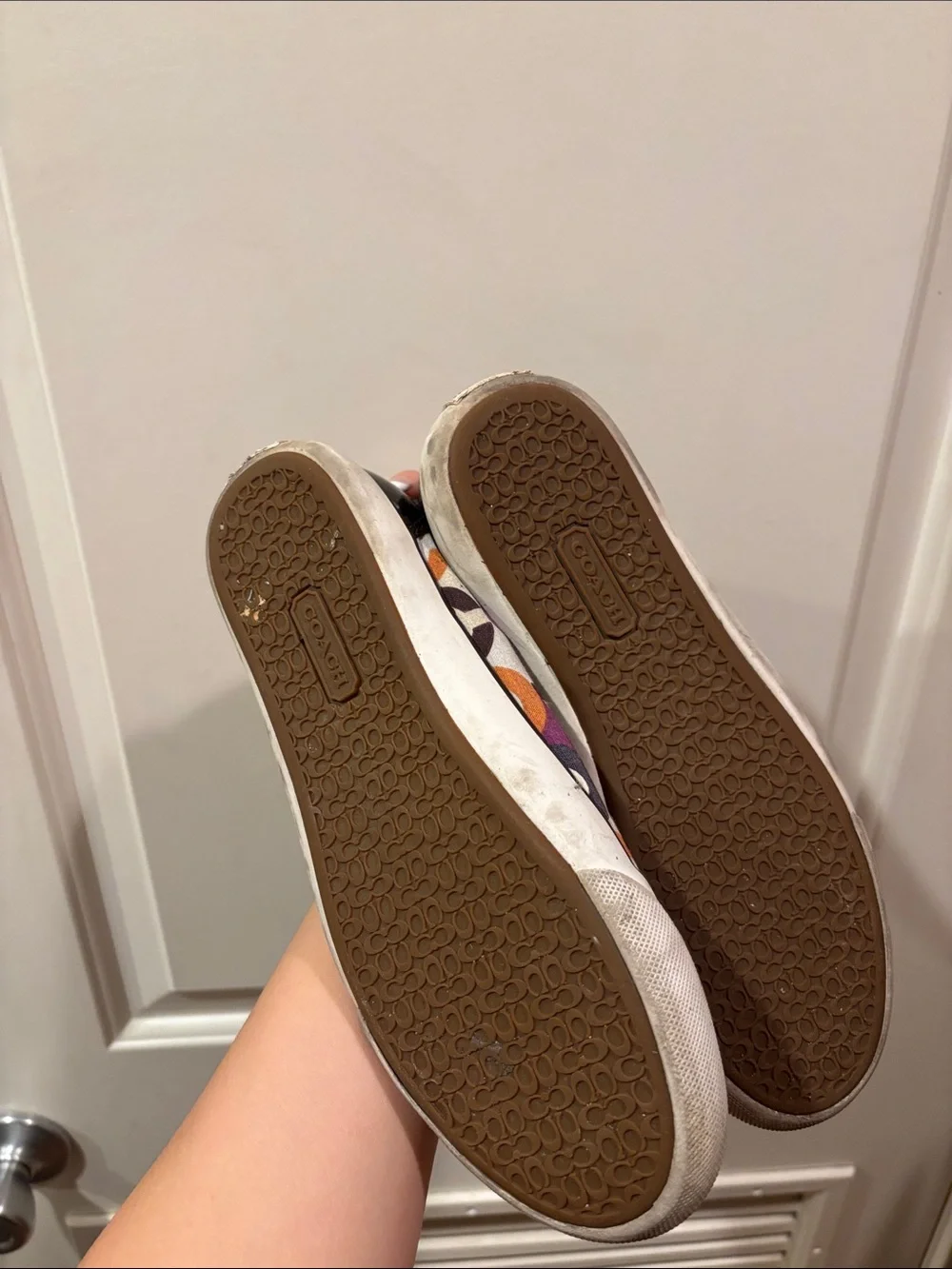Coach Signature Circle Low-Top Sneakers - Black, White, Purple, Orange